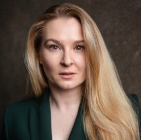 Lara Denning 